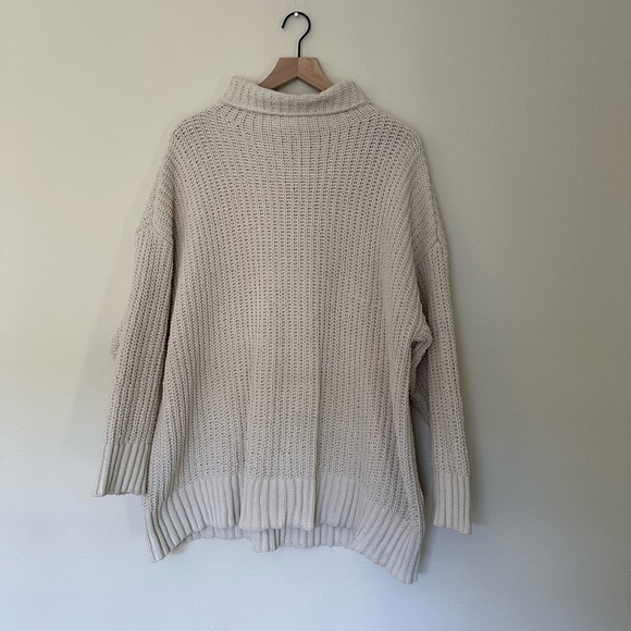 AERIE Chunky Knit Oversized Cowl Neck Sweater - Picture 4 of 9